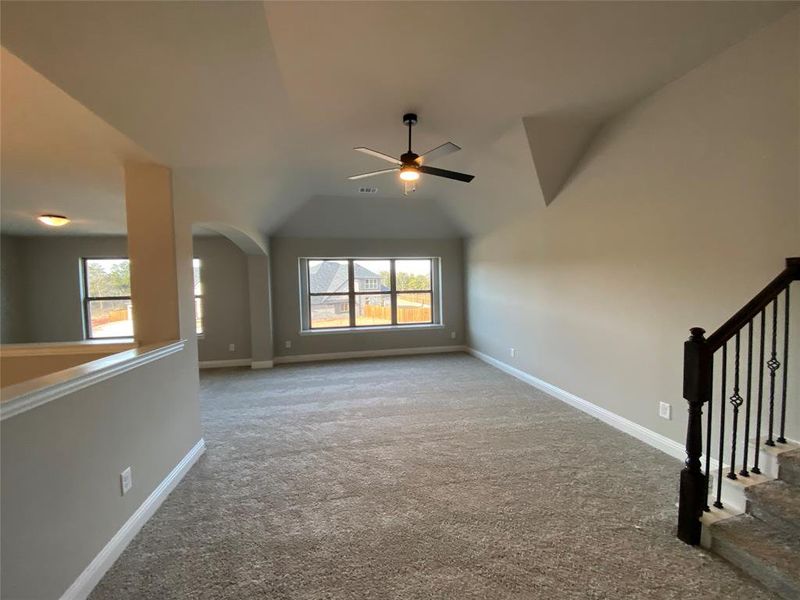 Large gameroom with room for a pool table
