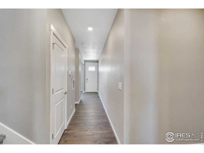 Spacious, unfurnished interior of a new home in Settlers Crossing, Commerce City (Image 16).