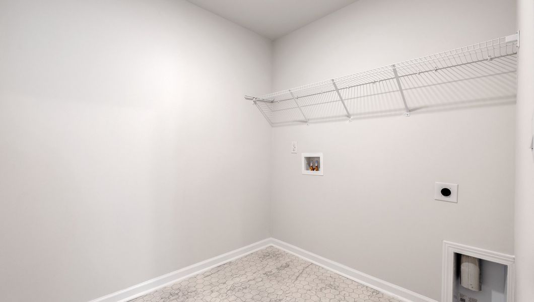 Spacious, unfurnished interior of a new home in Baxter Village, Boiling Springs (Image 26).