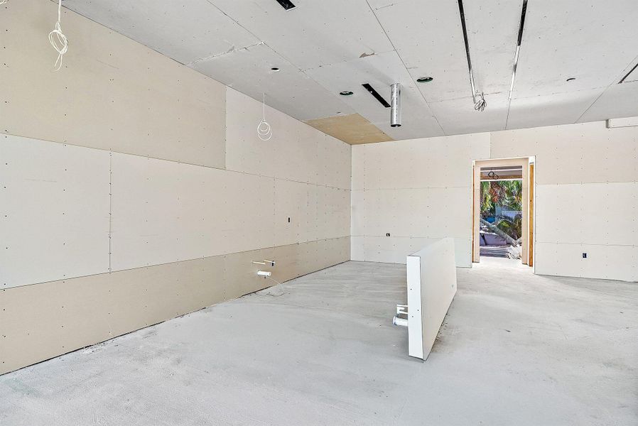 Image 36 of a home in .