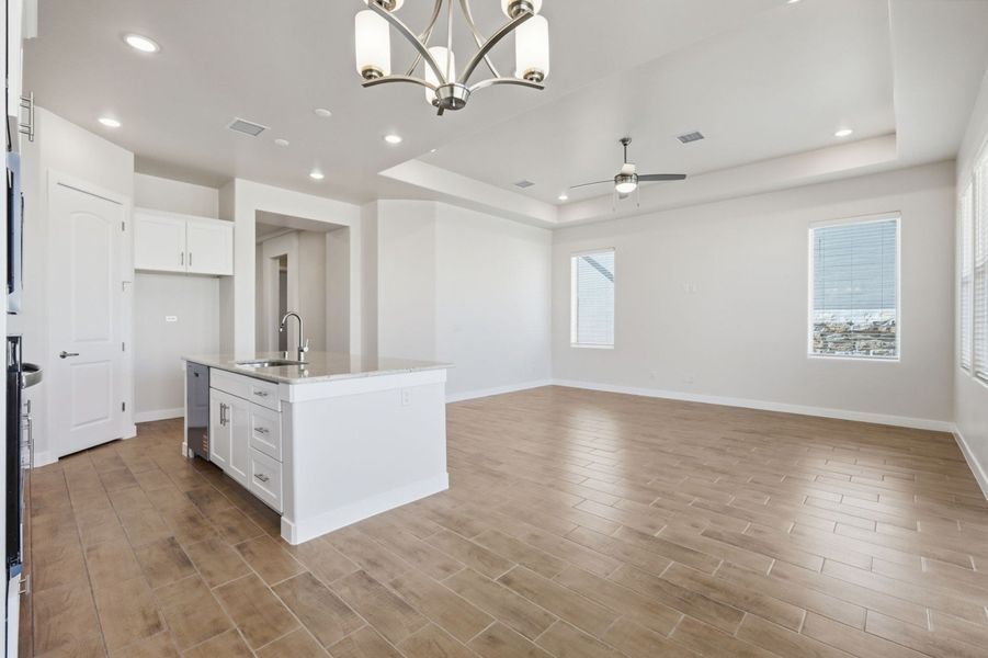 Spacious, unfurnished interior of a new home in Emerald Estates, El Paso (Image 12).