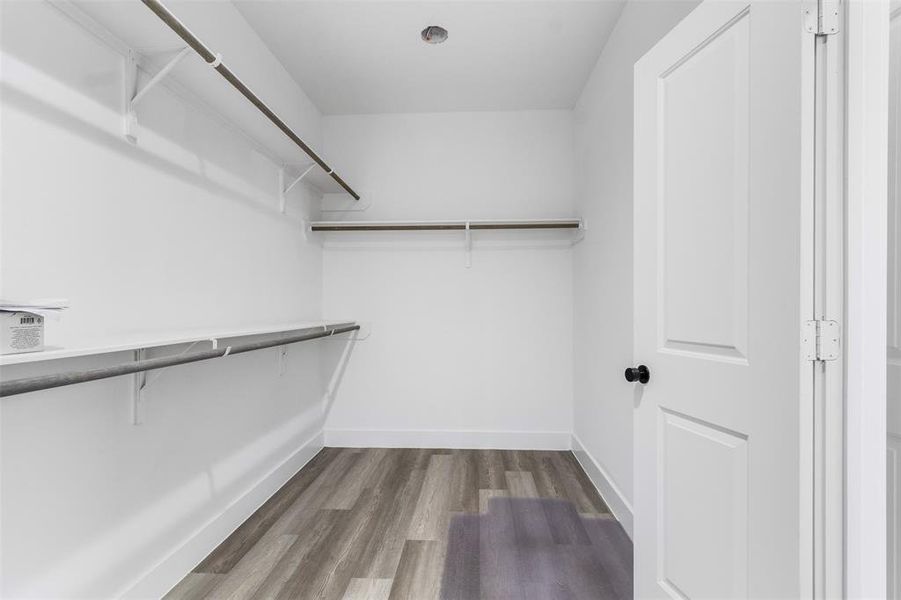 Spacious, unfurnished interior of a new home in , Houston (Image 24).