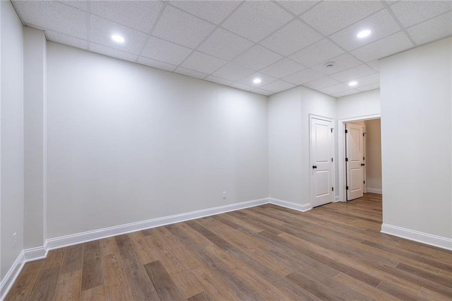 Spacious, unfurnished interior of a new home in , Dallas (Image 53).