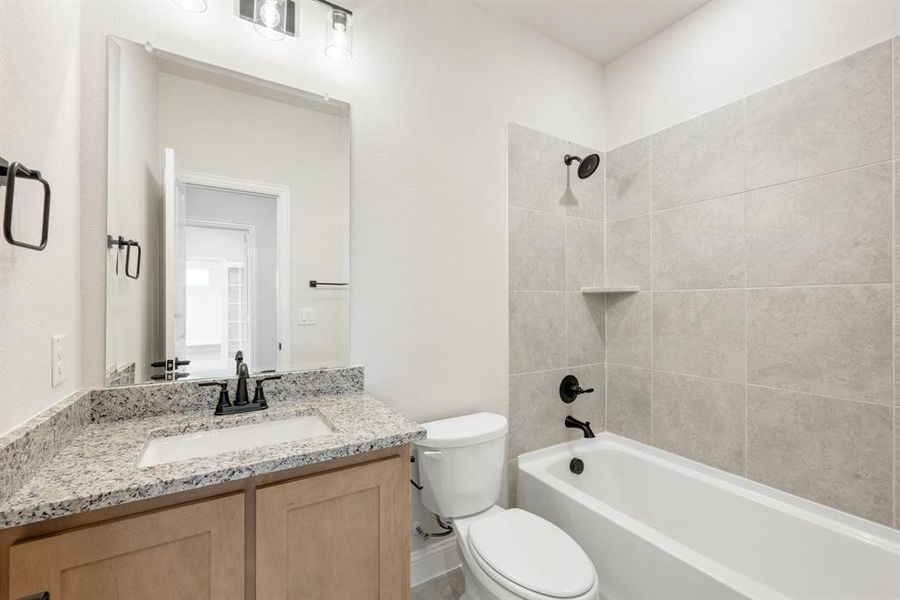 Furnished interior view inside a new home in ArrowBrooke, Aubrey (Image 8). Furnished interior view inside a new home in ArrowBrooke, Aubrey (Image 8).