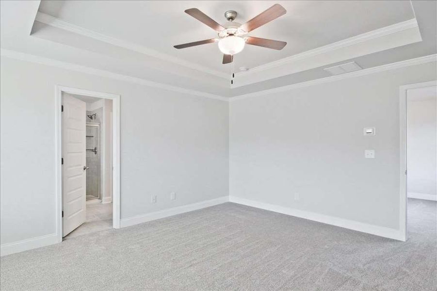 Spacious, unfurnished interior of a new home in , Gainesville (Image 17).