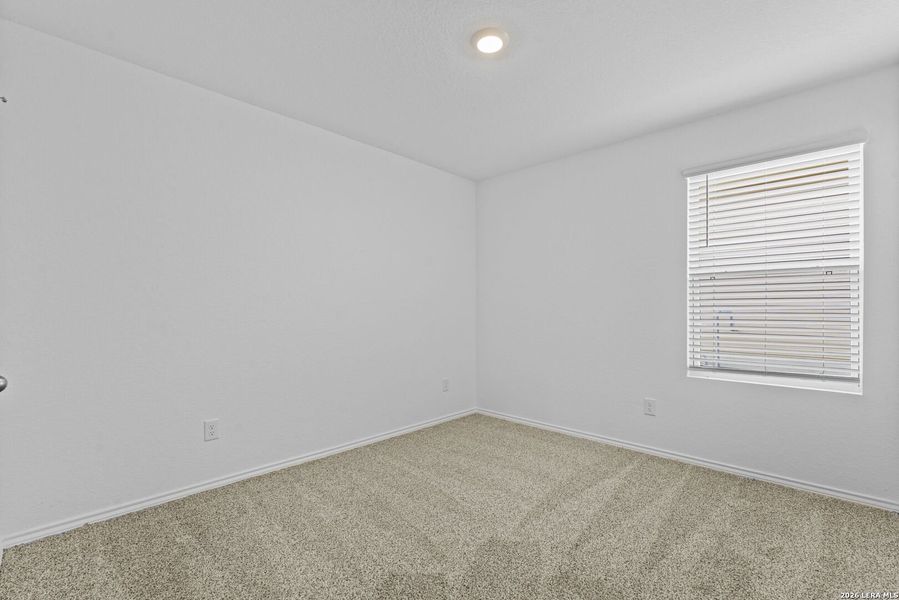 Spacious, unfurnished interior of a new home in Applewood, San Antonio (Image 19).