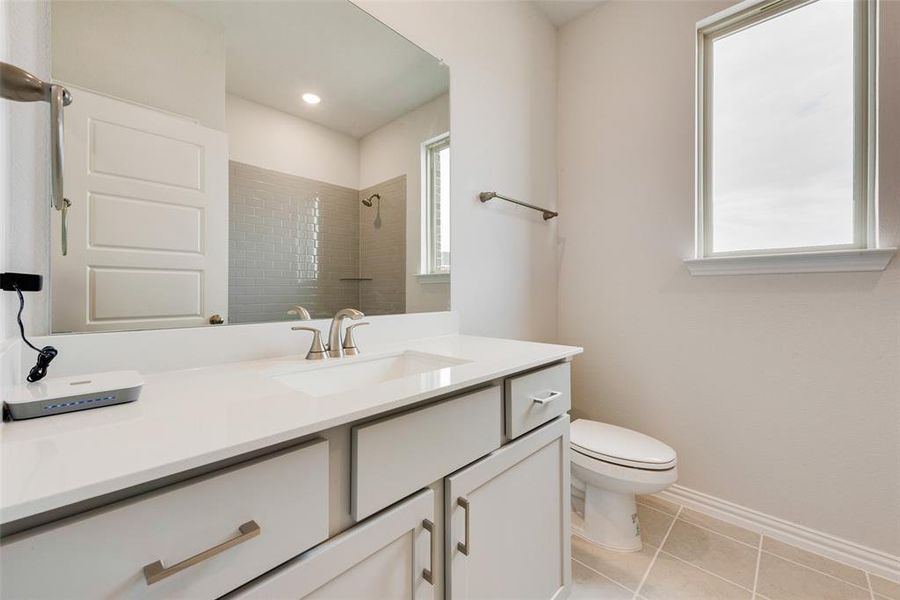 Furnished interior view inside a new home in Walden Pond, Forney (Image 5). Furnished interior view inside a new home in Walden Pond, Forney (Image 5).