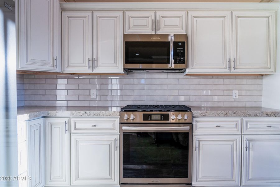 20251105-4224_CrapeMyrtleCt_20251102_Sie