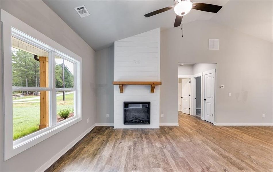 Spacious, unfurnished interior of a new home in , Buchanan (Image 18).