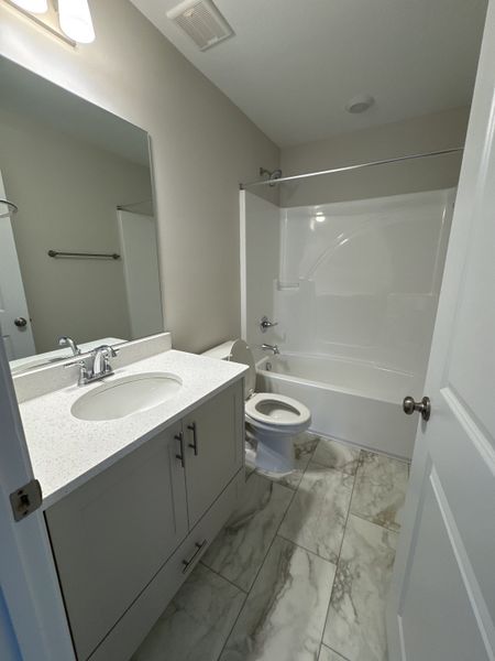 Image 21 of a home in Windsor.