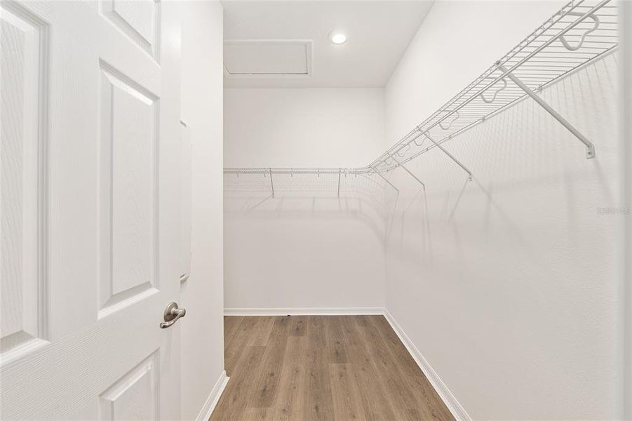 Spacious, unfurnished interior of a new home in , Ocala (Image 39).