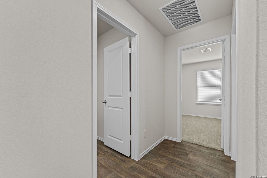 Spacious, unfurnished interior of a new home in Winding Creek, New Braunfels (Image 15).