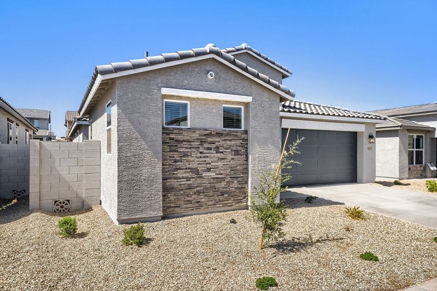 New Home in Surprise, AZ.  - Slide 3