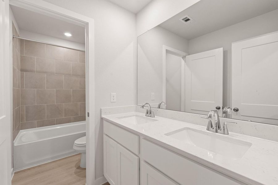 Furnished interior view inside a new home in Laurel Farms, Brookshire (Image 8). Furnished interior view inside a new home in Laurel Farms, Brookshire (Image 8).