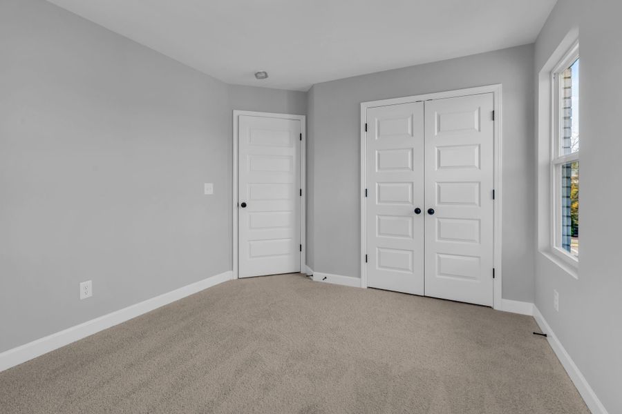 Spacious, unfurnished interior of a new home in Anderson Park, Hendersonville (Image 28). Spacious, unfurnished interior of a new home in Anderson Park, Hendersonville (Image 28).