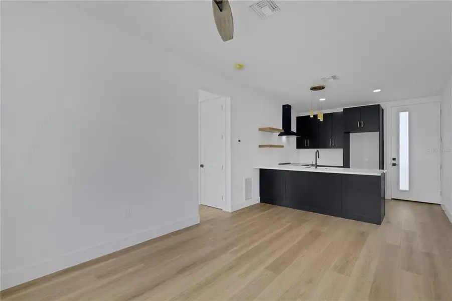 Image 36 of a home in .