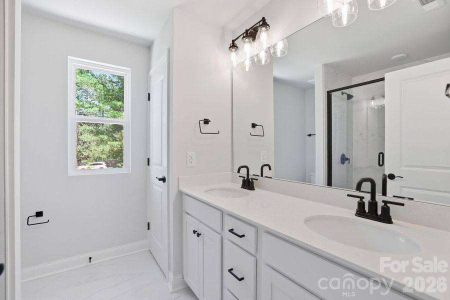 Primary bath