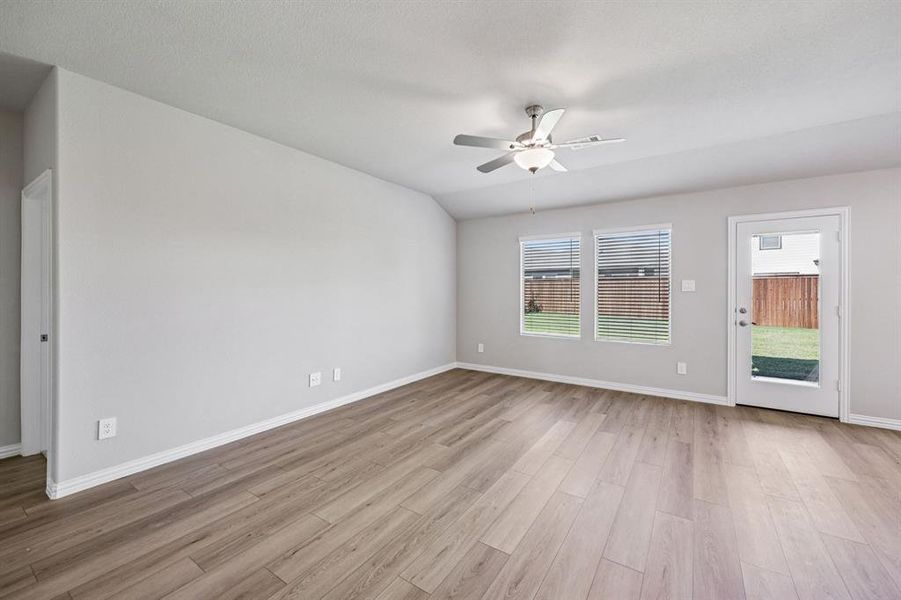 Photo is not of the actual home, but is an inspirational photo of builder’s model home and may depict options, furnishings, and/or decorator features that are not included. Photo is not of the actual home, but is an inspirational photo of builder’s model home and may depict options, furnishings, and/or decorator features that are not included.