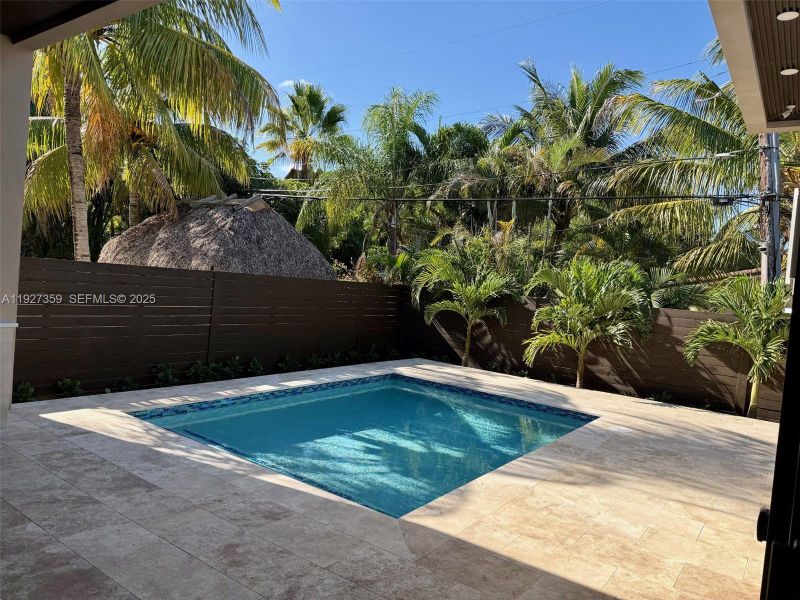 Exterior details and patio area of a home in , Fort Lauderdale (Image 32).