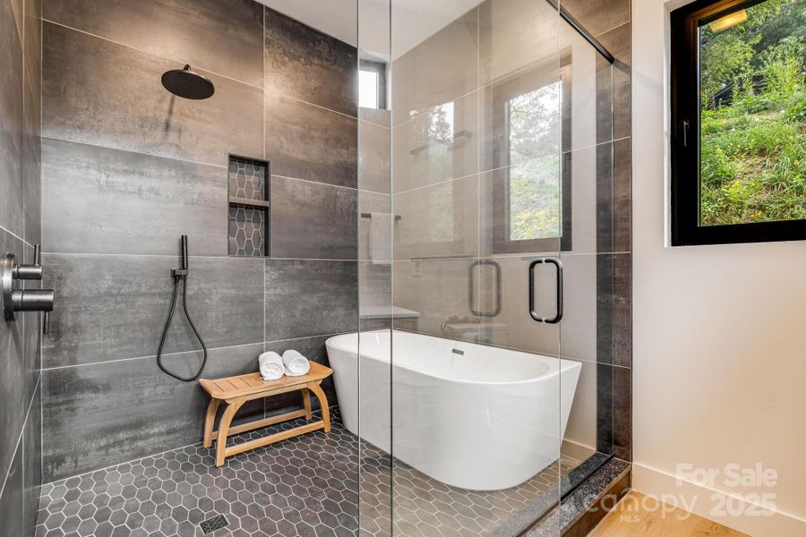 Furnished interior view inside a new home in , Asheville (Image 31). Furnished interior view inside a new home in , Asheville (Image 31).