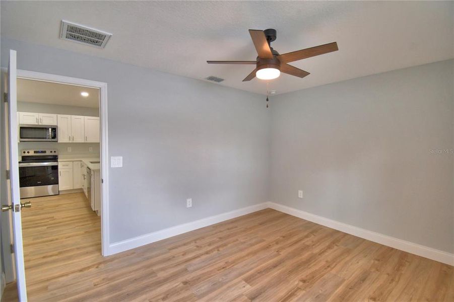 Spacious, unfurnished interior of a new home in , Bartow (Image 39).