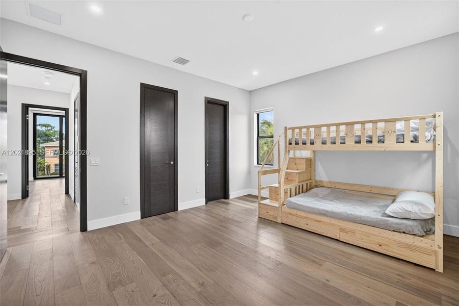 Furnished interior view inside a new home in , Pompano Beach (Image 18).