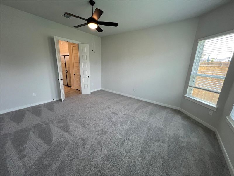 Spacious, unfurnished interior of a new home in Cascades at Onion Creek, Austin (Image 21).