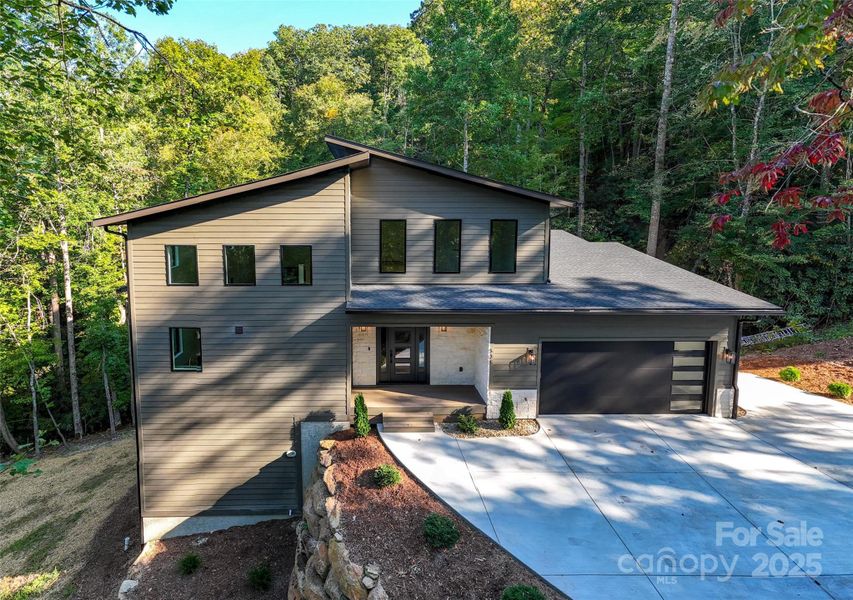 Image 40 of a home in .