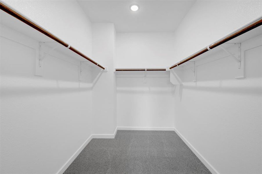 Spacious, unfurnished interior of a new home in Rolling Ridge, Van Alstyne (Image 23).