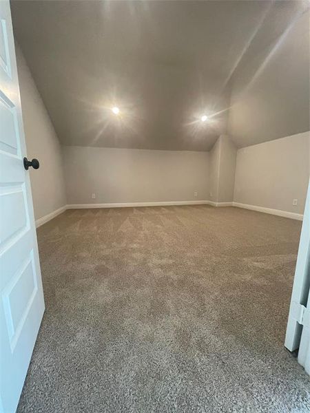 Spacious, unfurnished interior of a new home in Mercer Meadows, Royse City (Image 7). Spacious, unfurnished interior of a new home in Mercer Meadows, Royse City (Image 7).