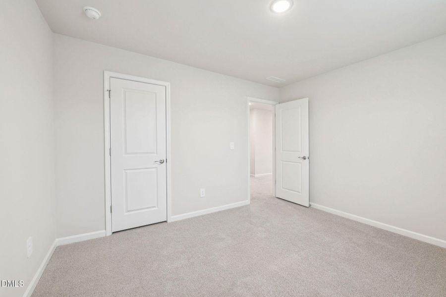 31-web-or-mls-Raleigh - Oak Manor - 121