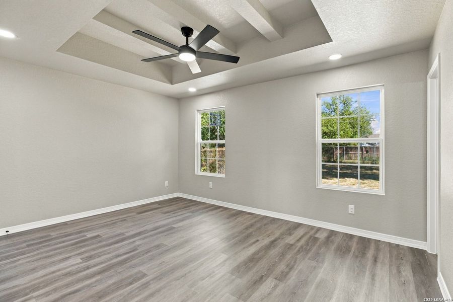 Spacious, unfurnished interior of a new home in , San Antonio (Image 8).