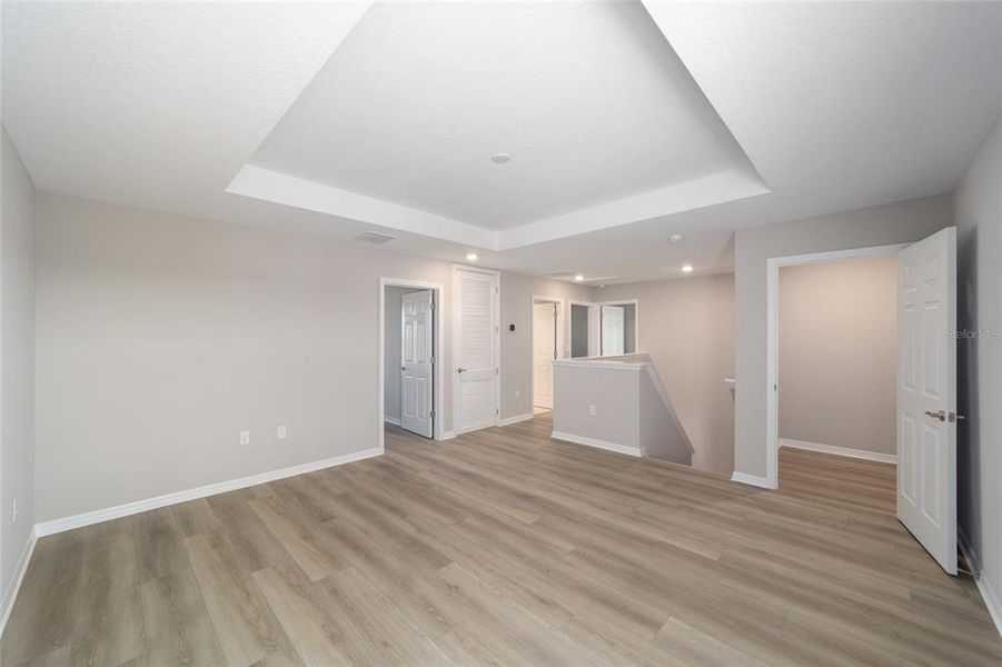 Spacious, unfurnished interior of a new home in Calesa Township, Ocala (Image 40).