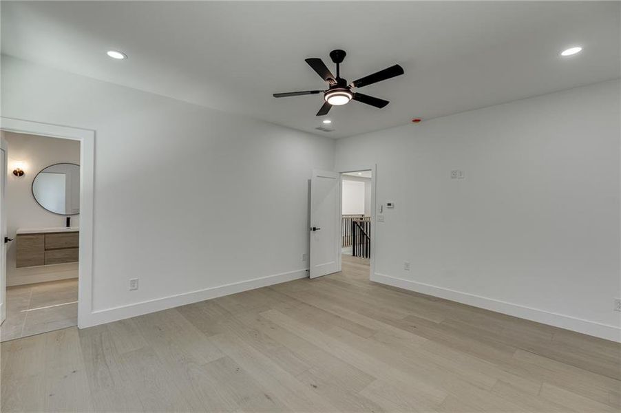 Spacious, unfurnished interior of a new home in , Gainesville (Image 72).