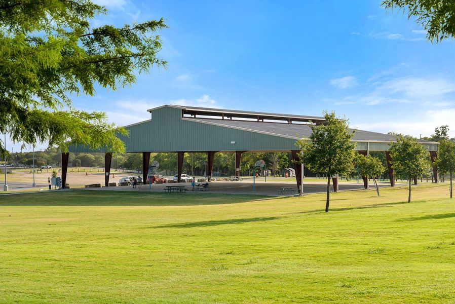 Community amenities in , Buda (Image 22).