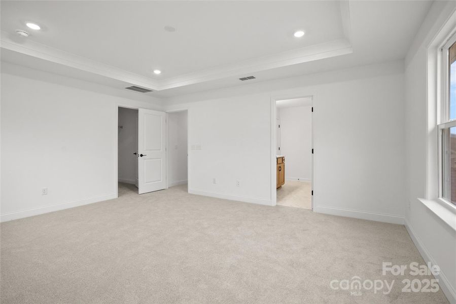 Spacious, unfurnished interior of a new home in Forest Creek, Waxhaw (Image 16).