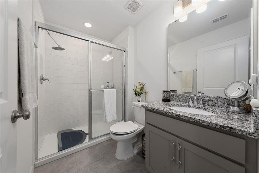 Furnished interior view inside a new home in , Winter Garden (Image 16).