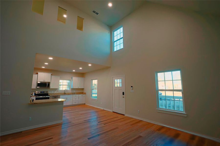 Spacious, unfurnished interior of a new home in , Longview (Image 13). Spacious, unfurnished interior of a new home in , Longview (Image 13).