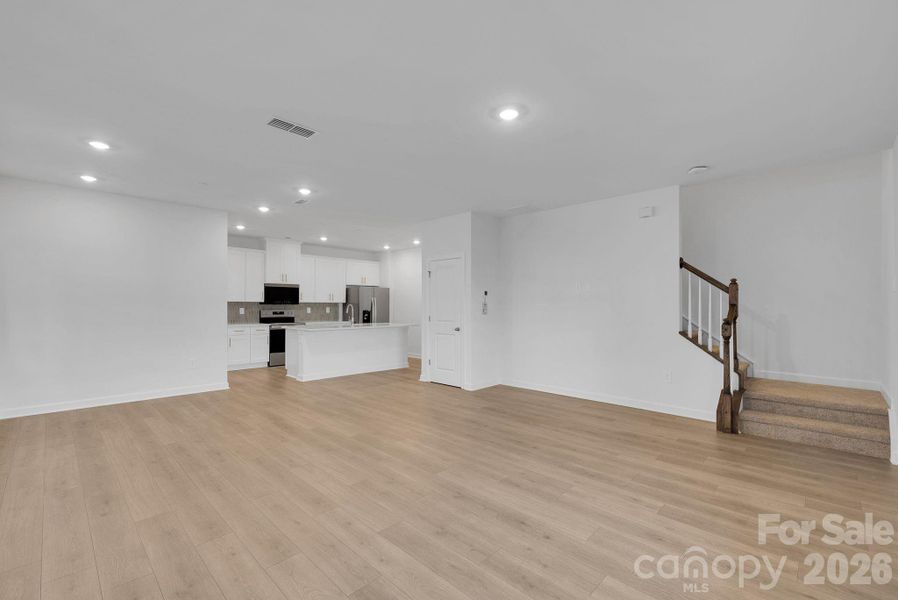 Spacious, unfurnished interior of a new home in Nolen Farm, Gastonia (Image 21).