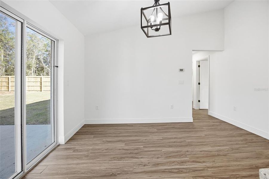 Spacious, unfurnished interior of a new home in , Citrus Springs (Image 32).