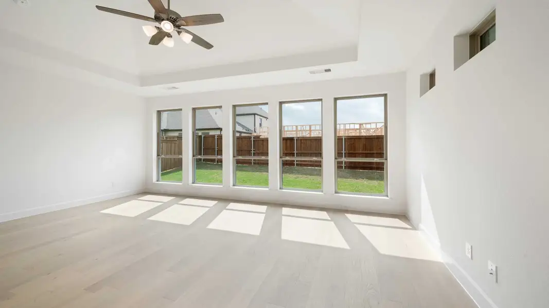 Spacious, unfurnished interior of a new home in Grange, Katy (Image 13).