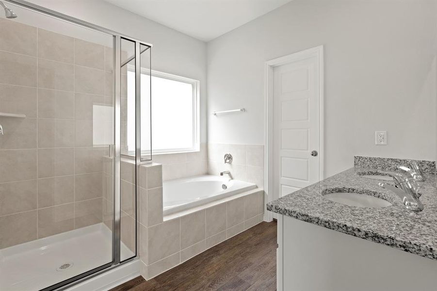 Furnished interior view inside a new home in Deer Creek, Fort Worth (Image 8).