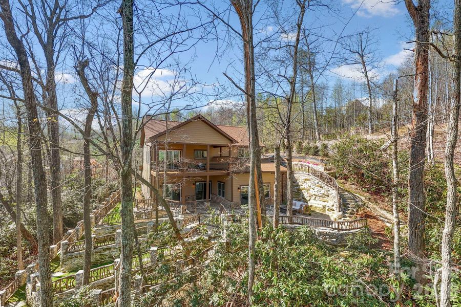 Image 34 of a home in .