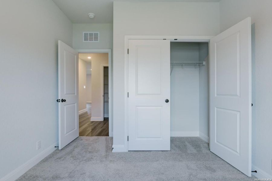 Spacious, unfurnished interior of a new home in Saddlebrook Ranch, Schertz (Image 15).