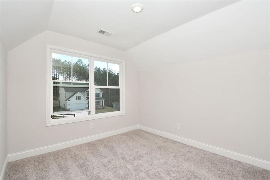 Spacious, unfurnished interior of a new home in , Dallas (Image 43).