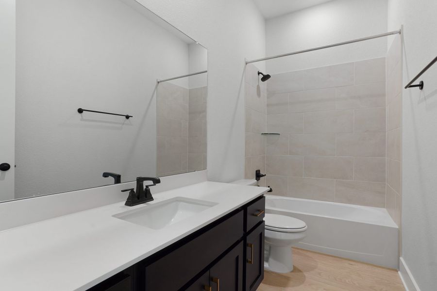 Furnished interior view inside a new home in Broken Oak, Georgetown (Image 15).