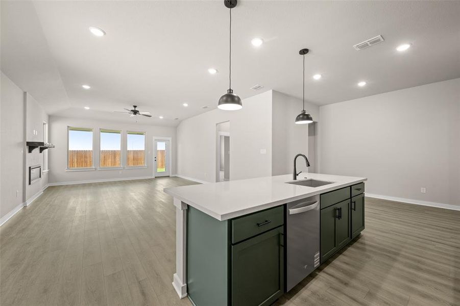 13_6900 Deadwood- Kitchen-3 13_6900 Deadwood- Kitchen-3