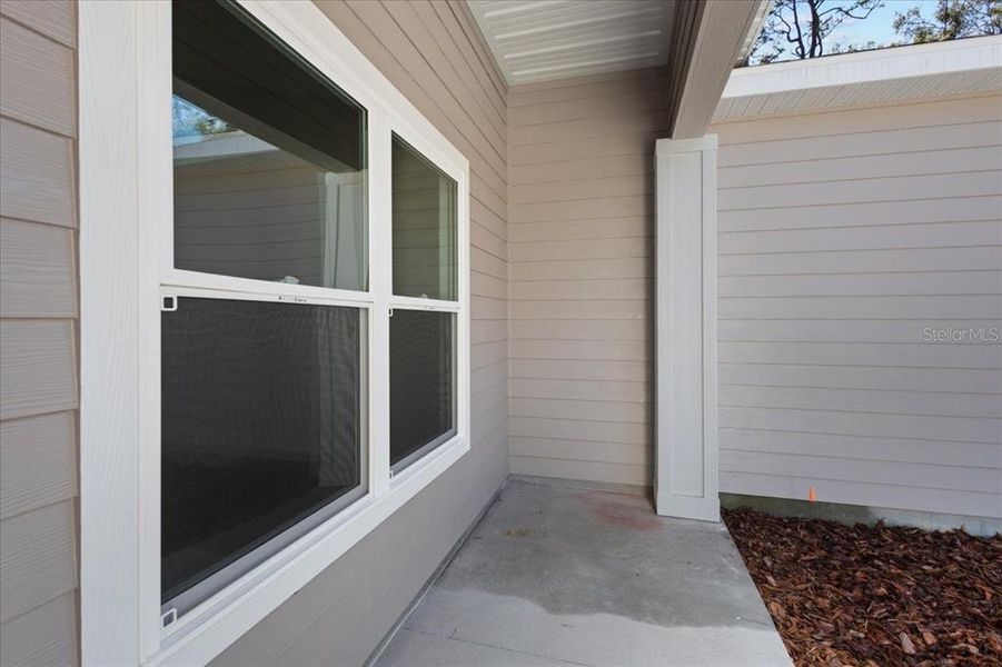 Exterior details and patio area of a home in , Chiefland (Image 30).