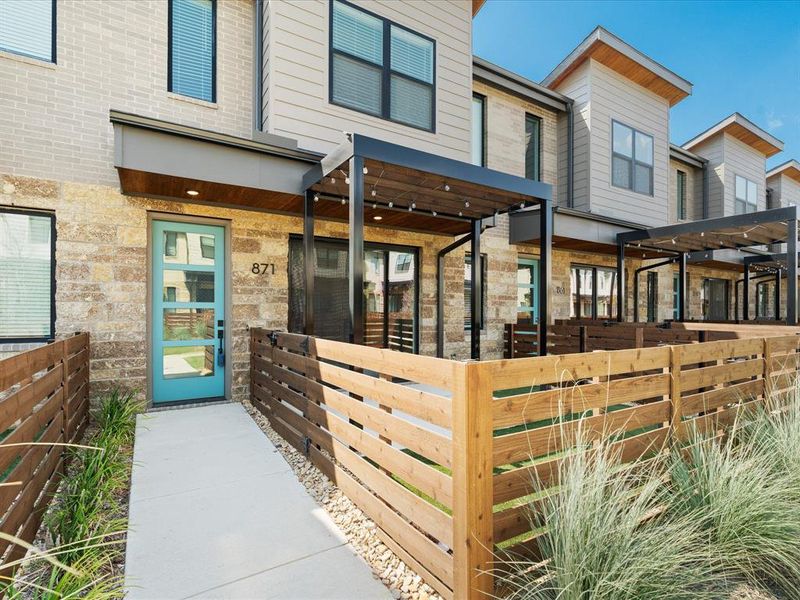 Furnished interior view inside a new home in , Prosper (Image 13).