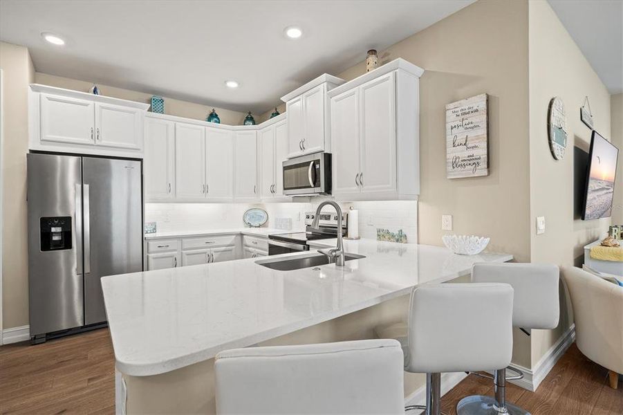 Furnished interior view inside a new home in , Venice (Image 19).